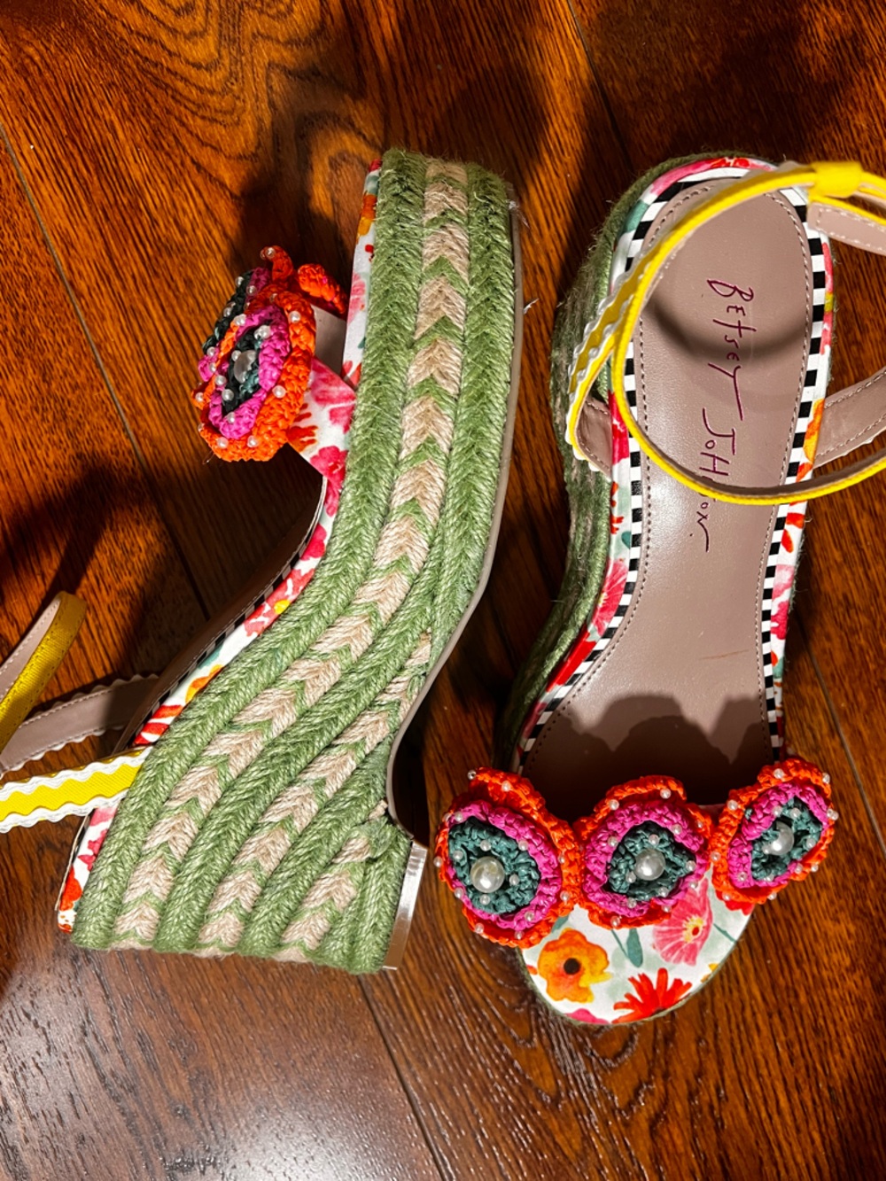 NWOB $149 Betsey Johnson Marabela Platform Wedge Sandal Multi Floral Espadrille - Picture 8 of 8
